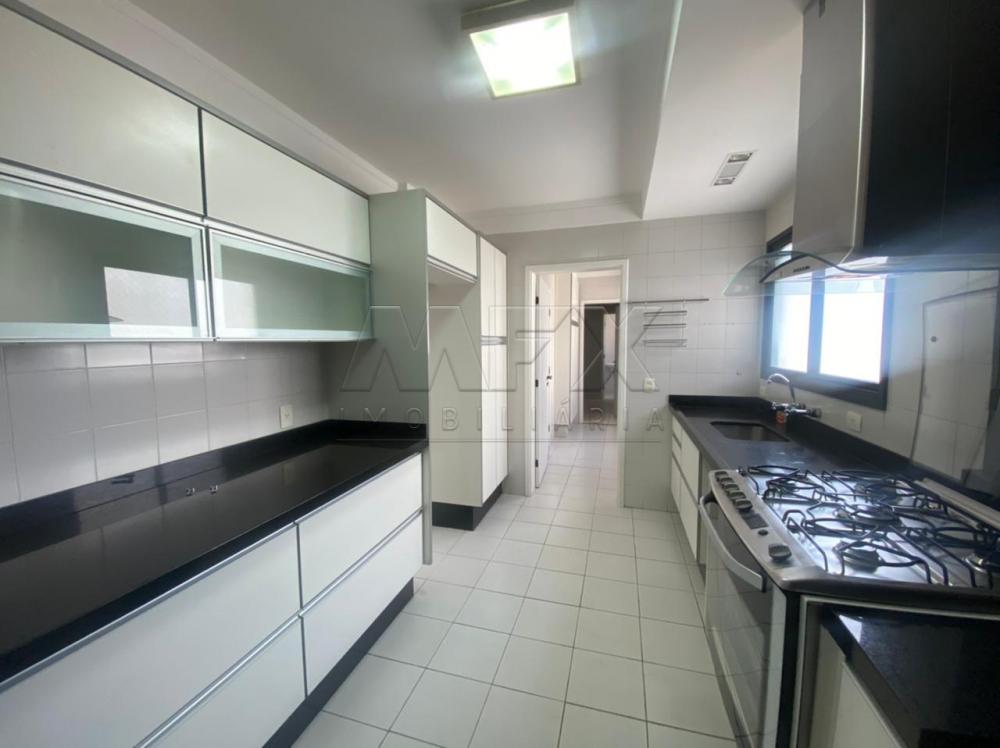 Comprar Apartamento / Padrão em Bauru R$ 800.000,00 - Foto 2