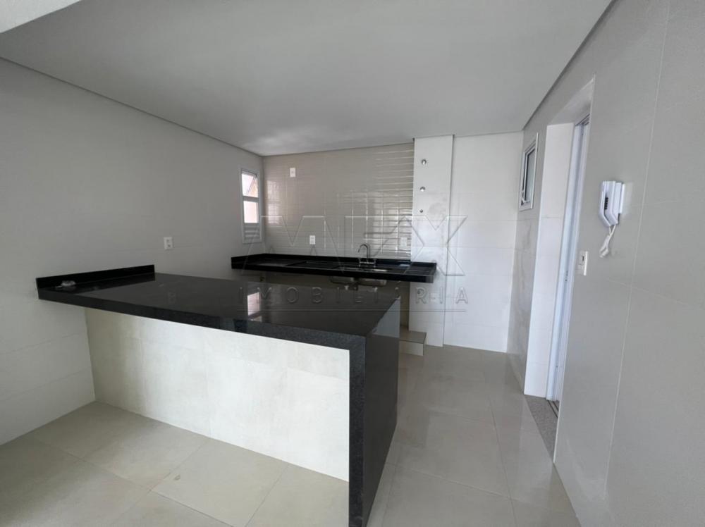 Comprar Apartamento / Padrão em Bauru R$ 620.000,00 - Foto 3