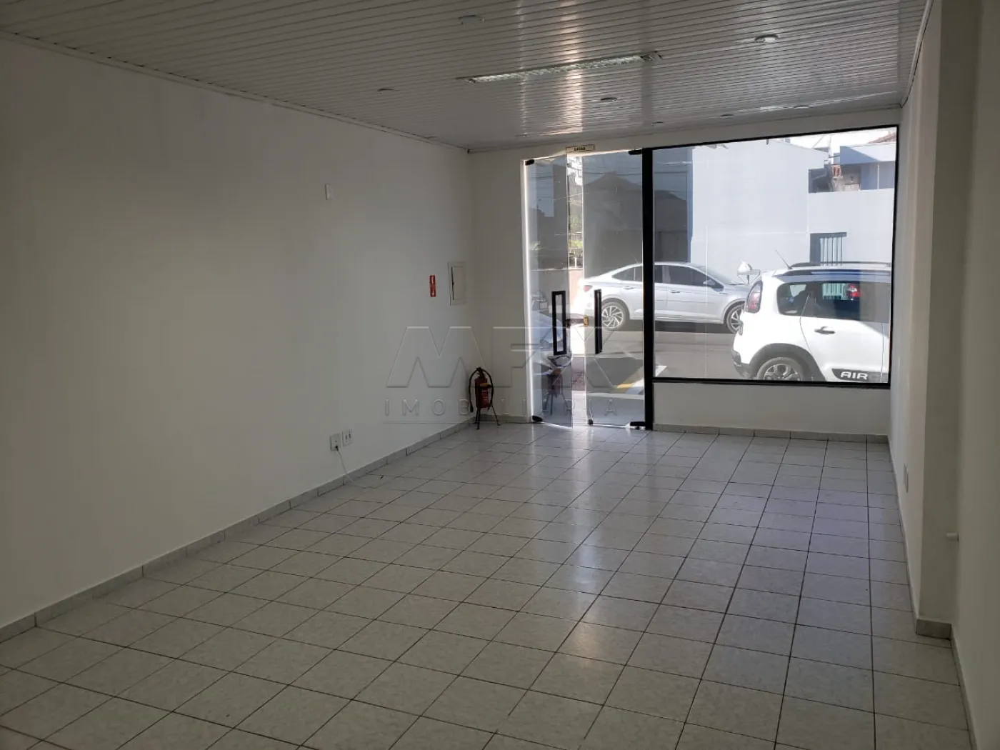 Alugar Comercial / Ponto Comercial em Bauru R$ 1.700,00 - Foto 1