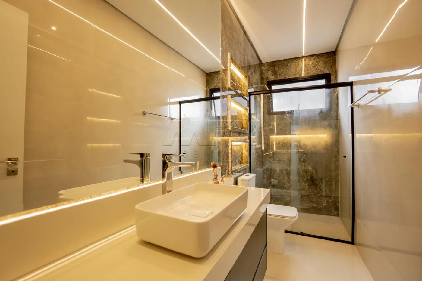 Comprar Apartamento / Padrão em Piratininga R$ 1.600.000,00 - Foto 11
