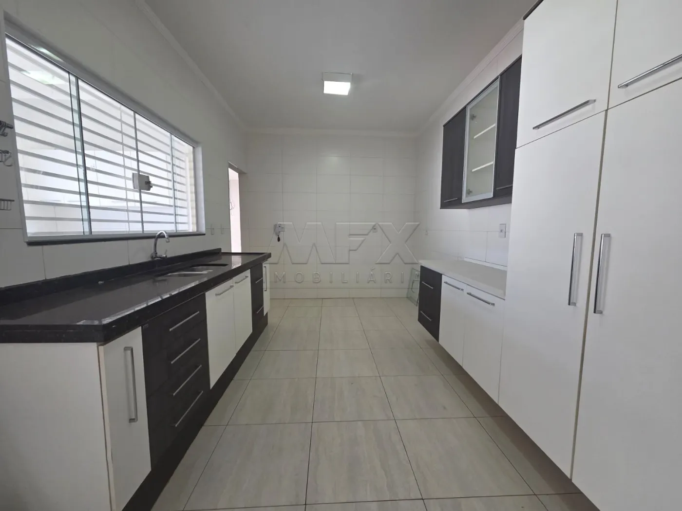 Comprar Casa / Padrão em Bauru R$ 425.000,00 - Foto 1
