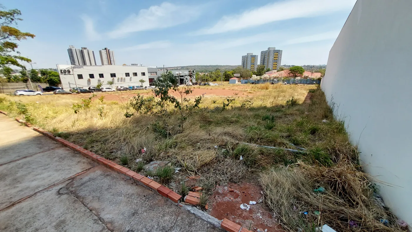 Comprar Terreno / Área em Bauru - Foto 3