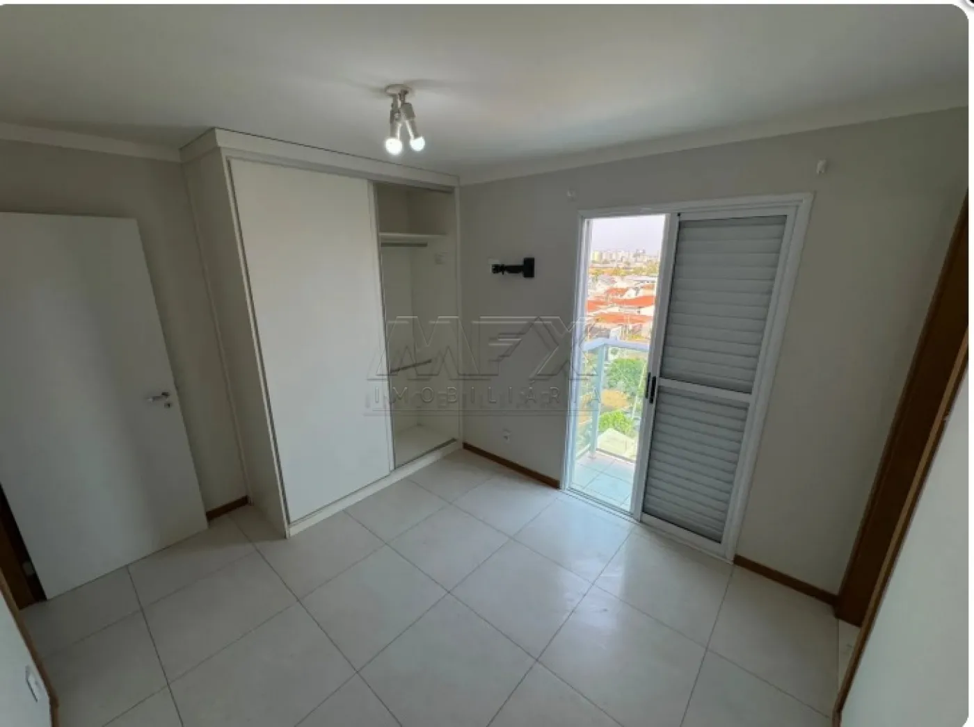 Comprar Apartamento / Padrão em Bauru R$ 250.000,00 - Foto 4