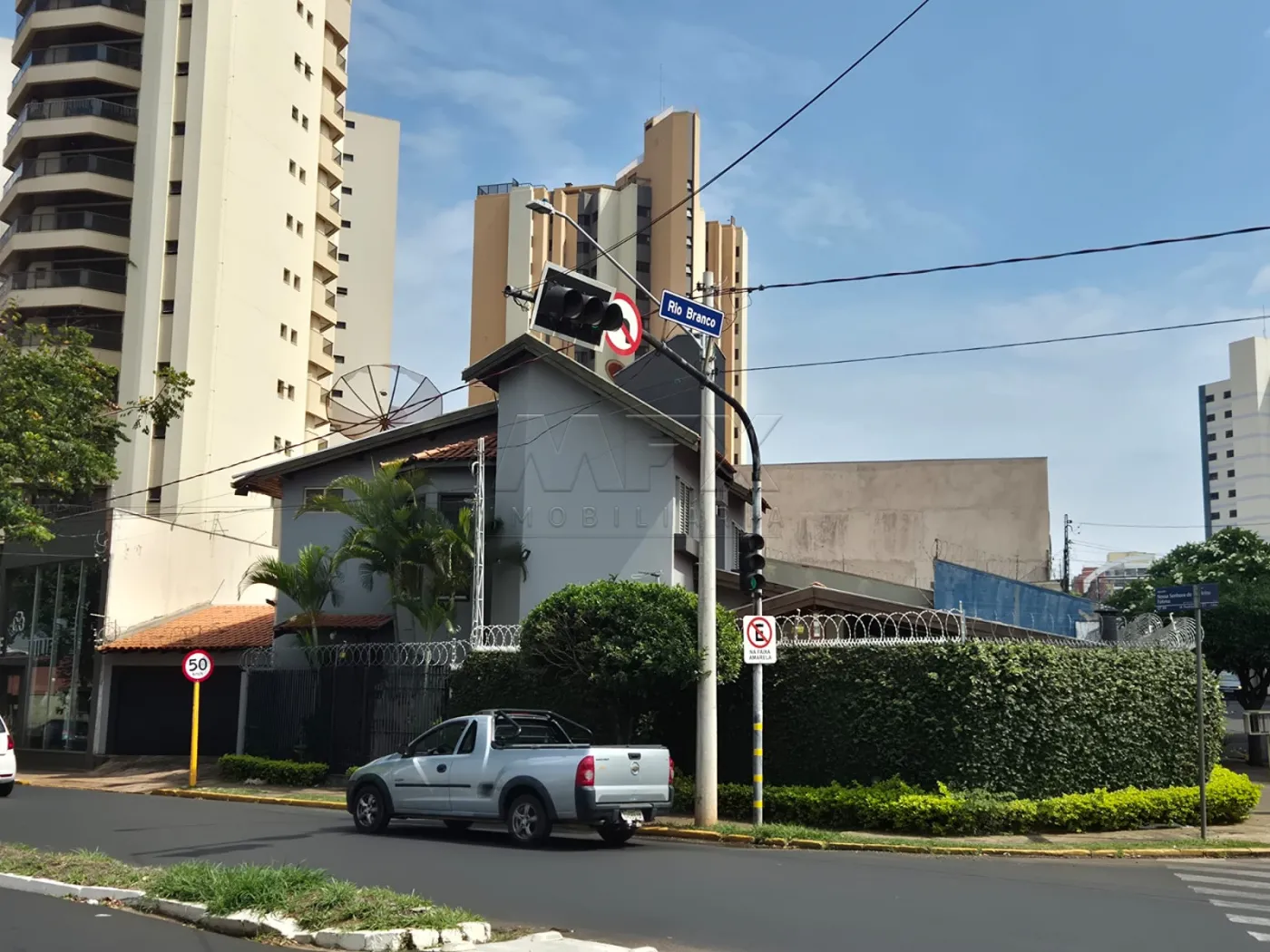 Alugar Casa / Sobrado em Bauru R$ 7.600,00 - Foto 2