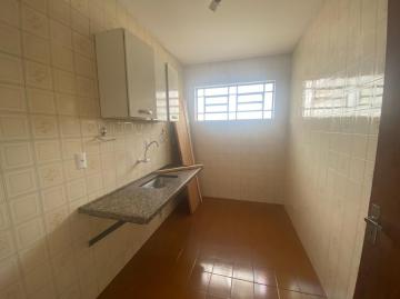 Alugar Apartamento / Padrão em Bauru. apenas R$ 700,00