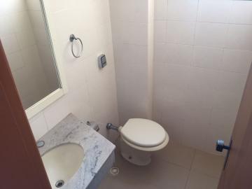 Alugar Apartamento / Padrão em Bauru. apenas R$ 1.800,00