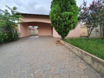 Bairro Vila Carolina casa térrea 3 quartos sendo 1 suíte