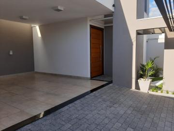 Alugar Casa / Padrão em Piratininga. apenas R$ 930.000,00