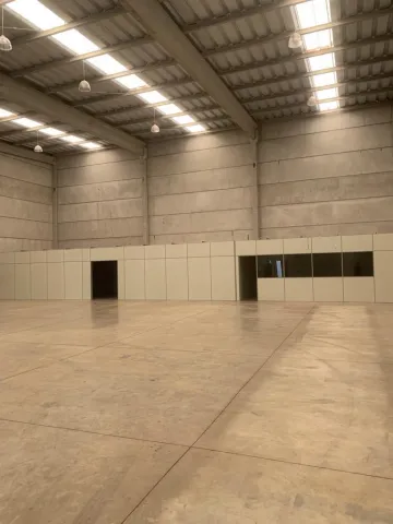 imagem 4 - Barracão com 550 metros quadrados, pé direito duplo, piso usinado, no Jardim Terra Branca em Bauru imagem 4 - Barracão com 550 metros quadrados, pé direito duplo, piso usinado, no Jardim Terra Branca em Bauru