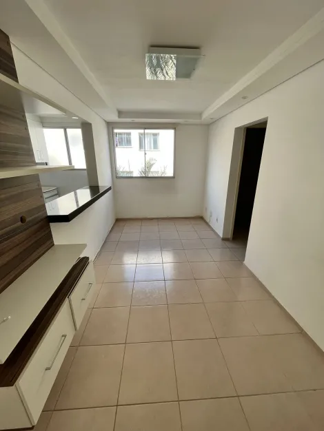 Alugar Apartamento / Padrão em Bauru. apenas R$ 185.000,00