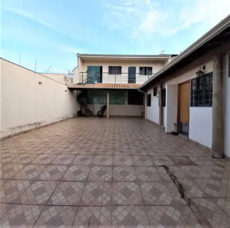 Alugar Casa / Padrão em Bauru. apenas R$ 1.300.000,00
