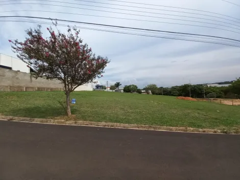 Terreno no Condomínio Village Campo Novo em Bauru no Jardim Marabá