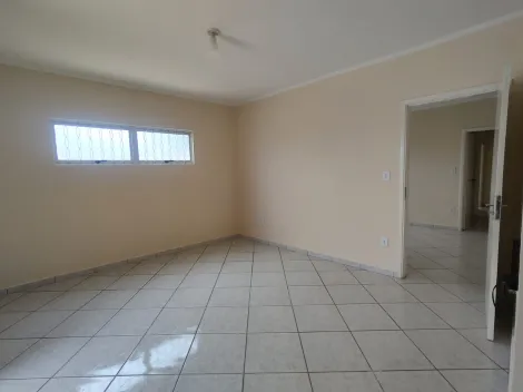 imagem 3 - Casa com quatro quartos sendo um suite, cinco vagas de garagem imagem 3 - Casa com quatro quartos sendo um suite, cinco vagas de garagem