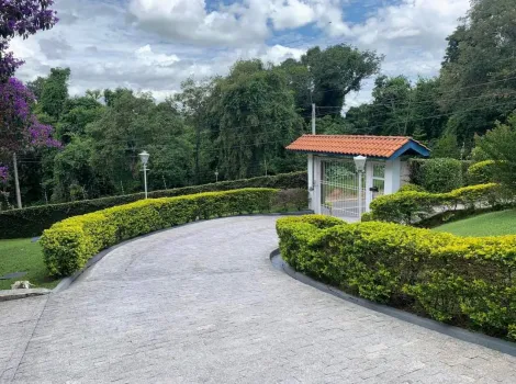 Linda casa a venda em Serra Negra SP