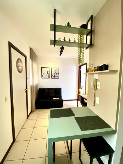 Alugar Apartamento / Padrão em Bauru. apenas R$ 2.600,00