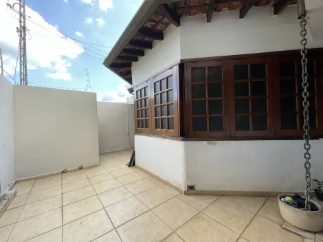 Casa 3 Dormitórios com Piscina e Churrasqueira Jardim América