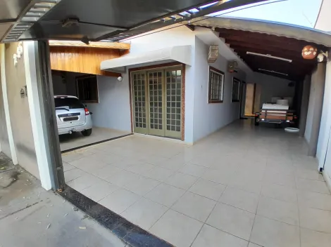 Alugar Casa / Padrão em Bauru. apenas R$ 230.000,00