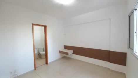 Apartamento com 3 quartos sendo 1 suíte, 2 vagas de garagem, varanda e armários no Gurupi em Bauru SP na Vila Aviação