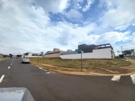 Terreno de esquina com 432 m² no Cyrela Estoril próximo a portaria com os projetos em Bauru SP