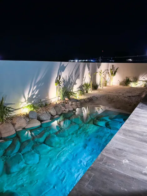 imagem 3 - Casa com 3 quartos suítes moderna alto padrão, piscina natural, área gourmet no Guestier Boutique em Piratininga SP imagem 3 - Casa com 3 quartos suítes moderna alto padrão, piscina natural, área gourmet no Guestier Boutique em Piratininga SP