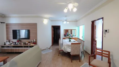 imagem 1 - Casa com 3 quartos sendo 1 suíte sala 3 ambientes com 2 vagas de garagem imagem 1 - Casa com 3 quartos sendo 1 suíte sala 3 ambientes com 2 vagas de garagem
