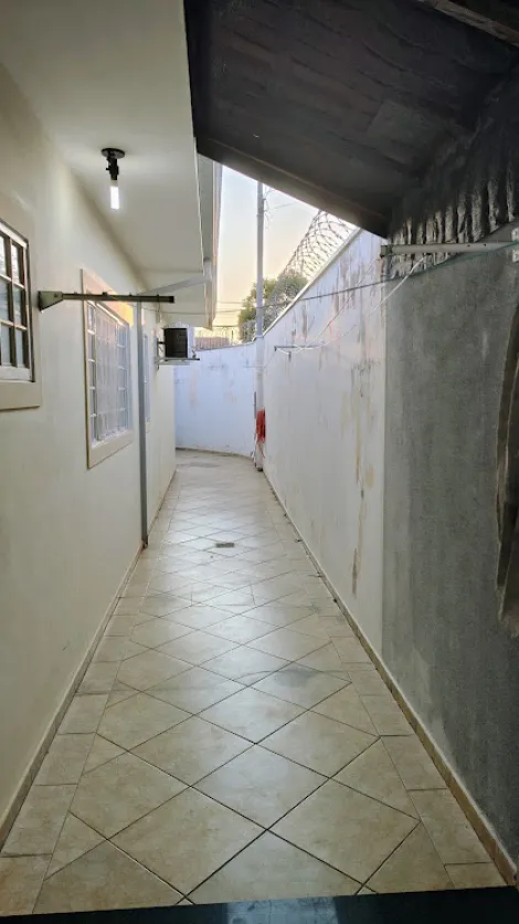 imagem 2 - Casa para venda na Vila Solange 3 quartos sendo 1 suíte, sala 2 ambientes, 3 banheiros, 3 vagas de garagens e portão automatizado imagem 2 - Casa para venda na Vila Solange 3 quartos sendo 1 suíte, sala 2 ambientes, 3 banheiros, 3 vagas de garagens e portão automatizado
