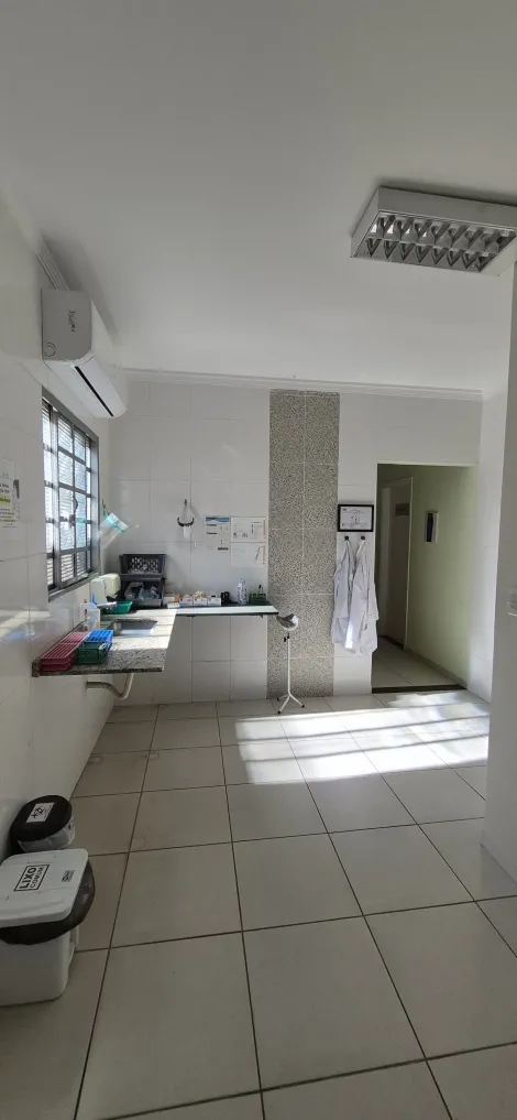 imagem 3 - Casa comercial, garagem 2 carros, portão eletrônico, 3 quartos sendo 1 suíte no Centro de Piratininga imagem 3 - Casa comercial, garagem 2 carros, portão eletrônico, 3 quartos sendo 1 suíte no Centro de Piratininga