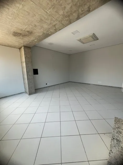 imagem 4 - Ponto Comercial , excelente para locação em corredor comercial com estacionamento imagem 4 - Ponto Comercial , excelente para locação em corredor comercial com estacionamento