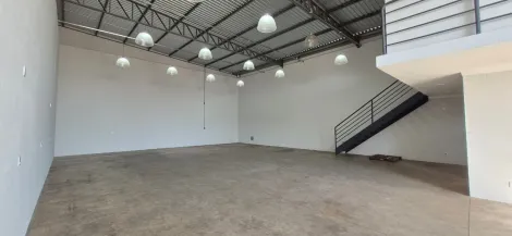 imagem 3 - Salão Comercial com Portão largo e automatizado, escritório, pé direito alto, no Bairro Julio Nóbrega em Bauru imagem 3 - Salão Comercial com Portão largo e automatizado, escritório, pé direito alto, no Bairro Julio Nóbrega em Bauru