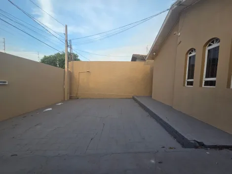 imagem 2 - Casa com 3 quartos, edícula com 2 quartos, garagem ampla no Jardim Santana em Bauru imagem 2 - Casa com 3 quartos, edícula com 2 quartos, garagem ampla no Jardim Santana em Bauru
